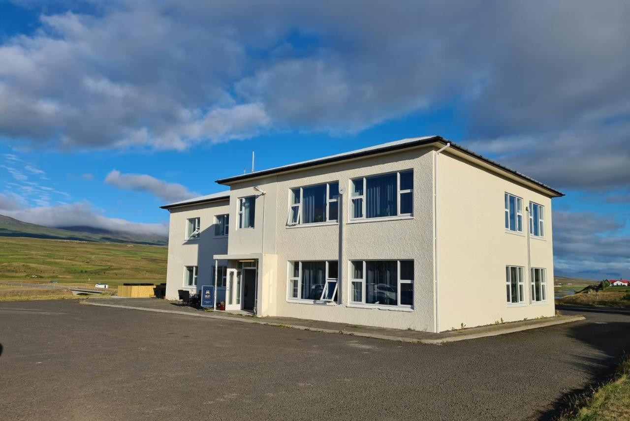 Hlin Guesthouse Varmahlid  Kültér fotó