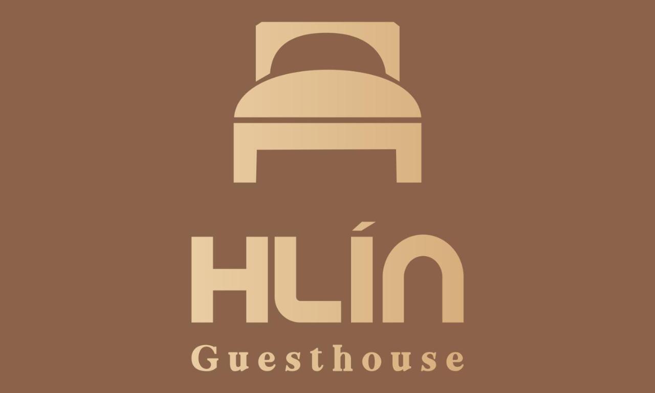 Hlin Guesthouse Varmahlid  Kültér fotó